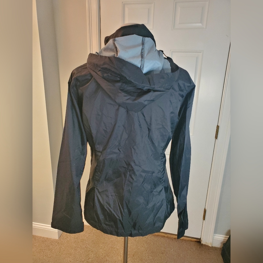 Columbia Womans Black Hooded  Windbreaker Jacket - Picture 4 of 6